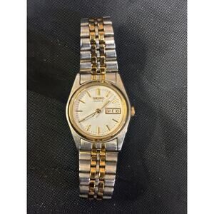 Seiko 7N83-0011 2-Tone Day/Date Womens Watch! New Battery!